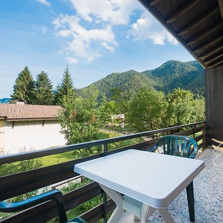 Casa Luisella Apartment Pieve Di Ledro Bagian luar foto